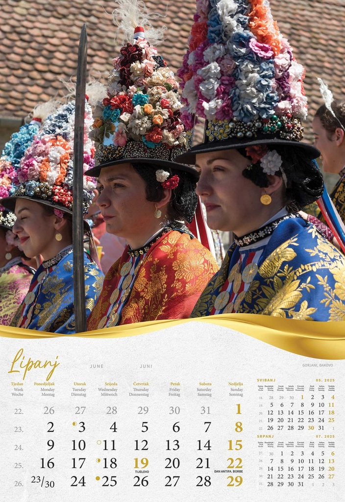 "MOJA ZLATNA SLAVONIJA i BARANJA"  13 list., dim: 33x55 cm, PVC vrećica, P/40, color kalendar